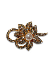 Flower diamanté brooch