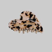 Pink tortoise shell heart hair claw